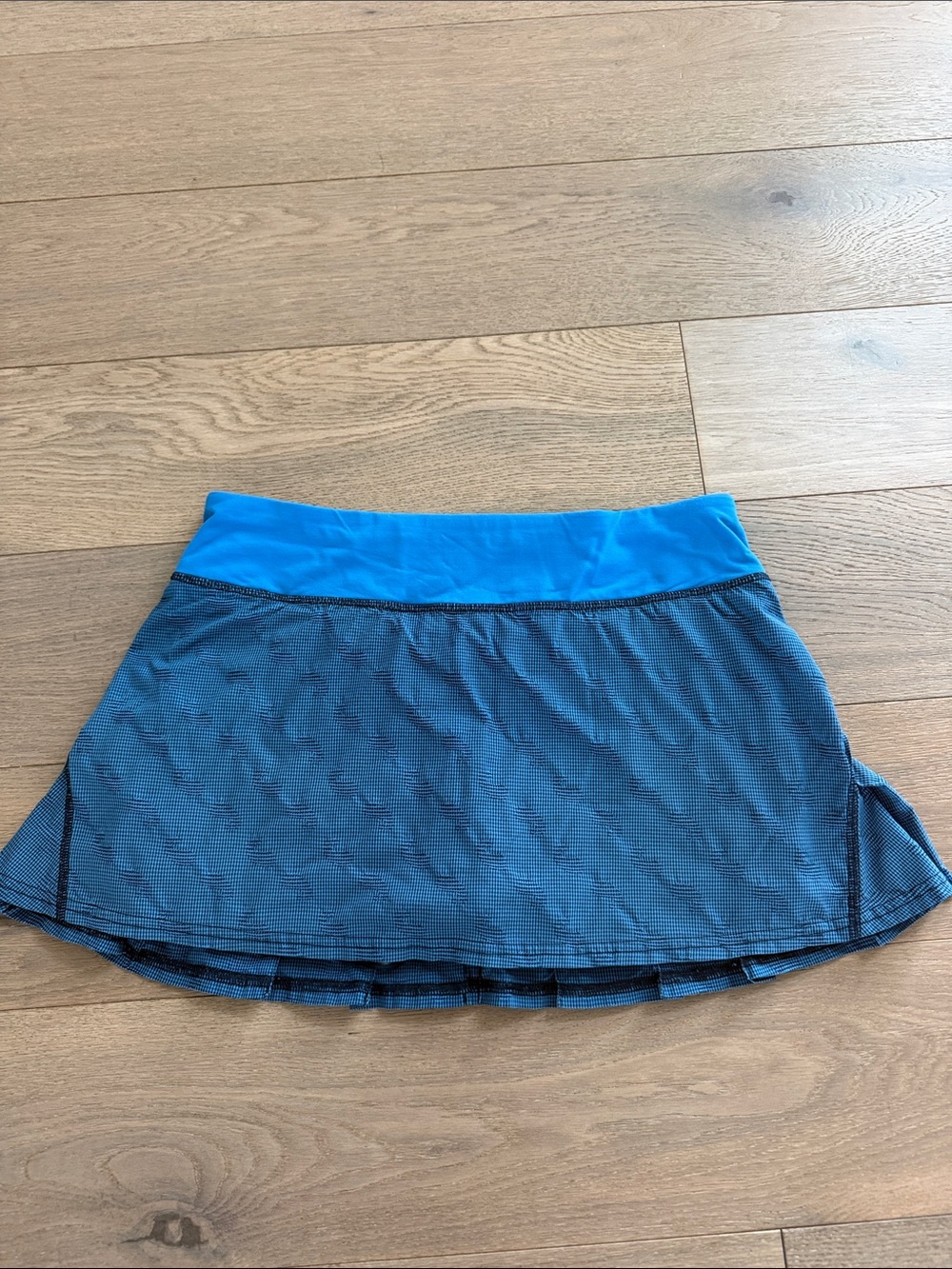 Lululemon Pace Setter short size 6